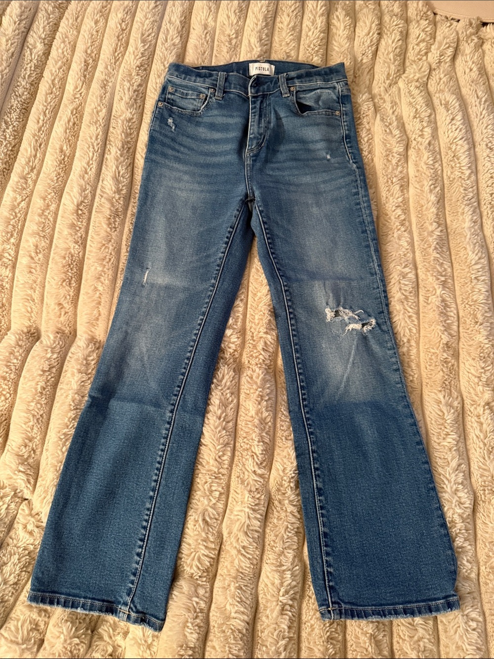 Pistola Distressed slight Flare Jeans